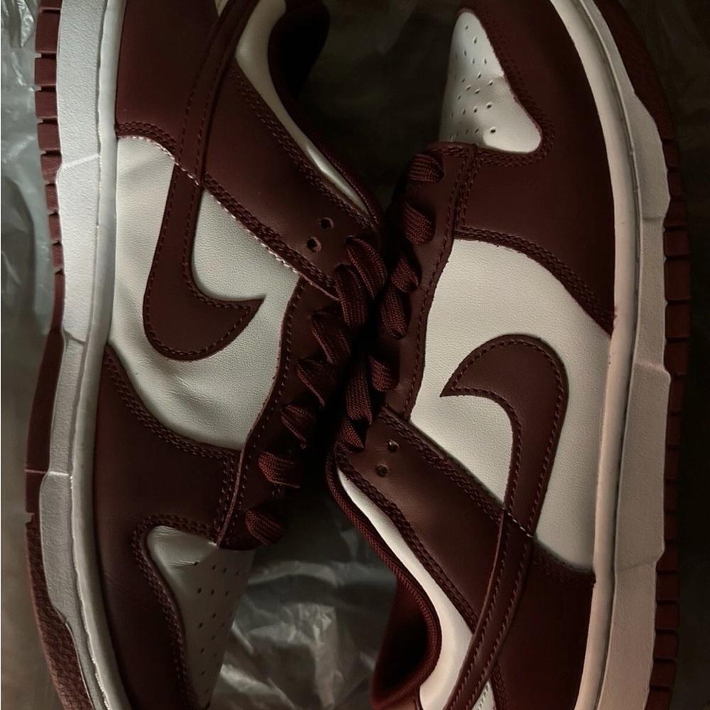 Nike Low-Top Athletic Sneakers in Burgundy and White